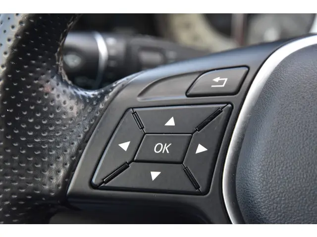 Mercedes-Benz A-Klasse 180 Prestige 2013 Benzine 11