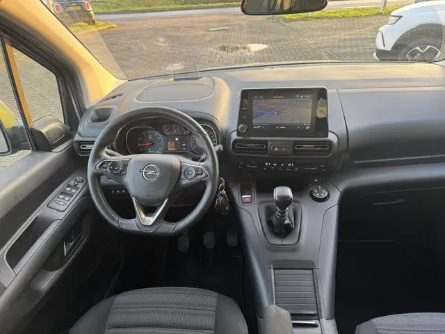 Opel Combo Tour 1.2 Turbo L2H1 Edition 7p. 2019 Benzine 13