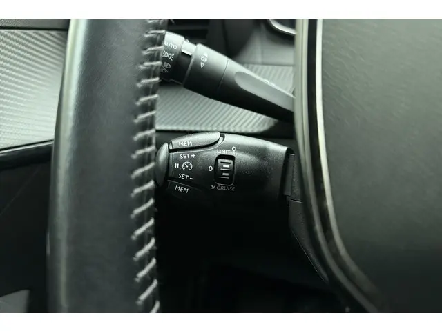 Peugeot 208 1.2 PureTech Active 2020 Benzine 21