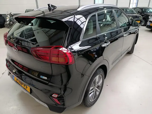 Kia Niro 1.6 GDi Hybrid DynamicLine 2020 Hybride Benzine 8