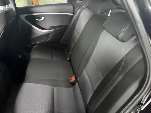Hyundai i30 1.6 GDI i-Motion Plus 2016 Benzine 10