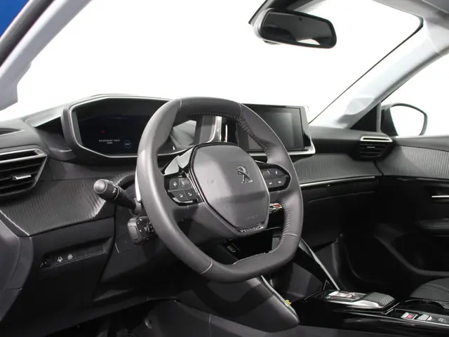Peugeot 208 1.2 PureTech Allure Pack 2023 Benzine 2