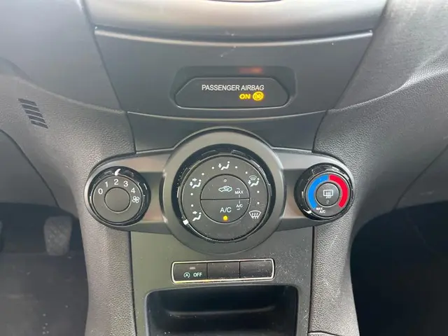 Ford Fiesta 1.0 Style 2015 Benzine 12