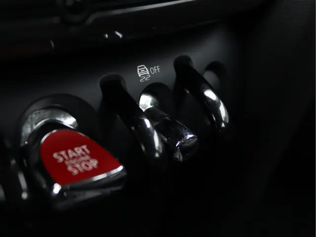 MINI Countryman 1.5 Cooper 2019 Benzine 50