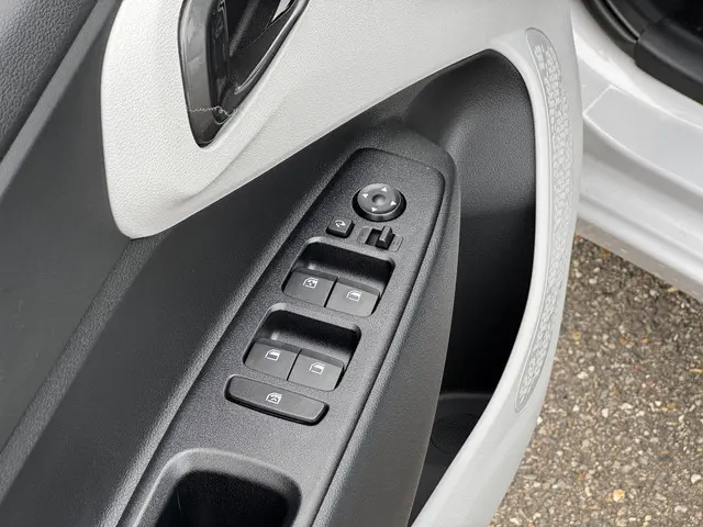 Hyundai i10 1.0 Premium 2025 Benzine 17