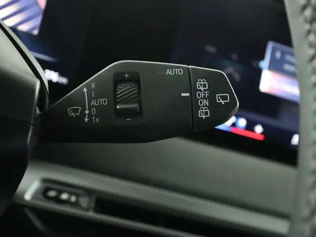 BMW iX xDrive40 2025 Elektrisch 25