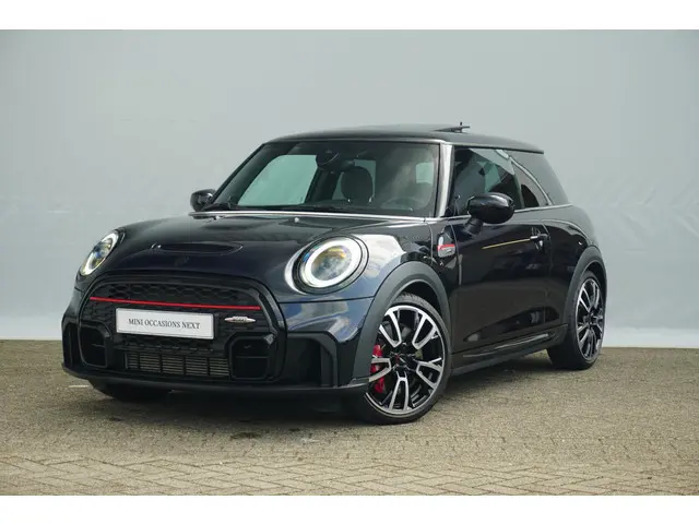 MINI 3-Deurs John Cooper Works Essential 2022 Benzine 24