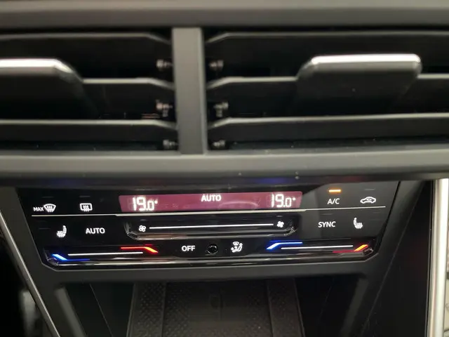 Volkswagen Polo 1.0 TSI Life Business 2022 Benzine 33