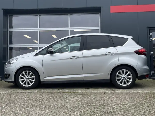 Ford C-MAX 1.5 Titanium 2016 Benzine 5