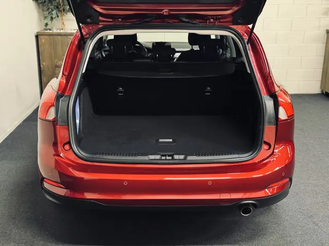 Ford Focus Wagon 1.0 EB Aut. Titanium 2020 Benzine 6