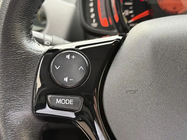 Peugeot 108 1.0 e-VTi Allure 2019 Benzine 19