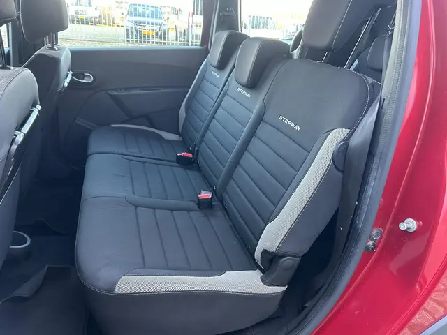 Dacia Lodgy 1.3 TCe Stepway 7p 2022 Benzine 8