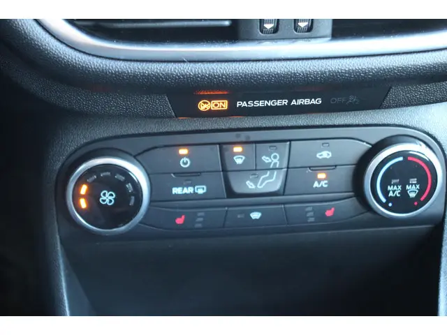 Ford Fiesta 1.1 Trend 2018 Benzine 18