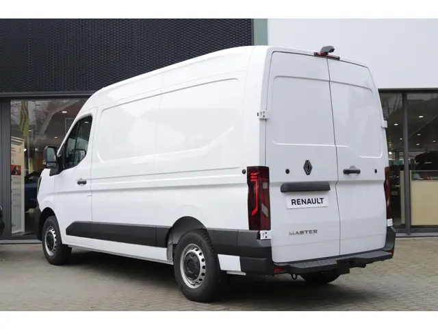 Renault Master T35 2.0 dCi 130 L2H2 Advance 2024 Diesel 34