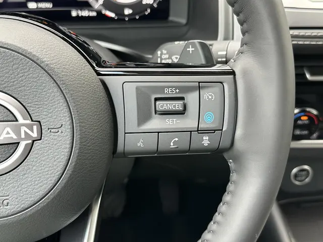 Nissan QASHQAI 1.3 MHEV Xtronic N-Connecta 2025 Benzine 28
