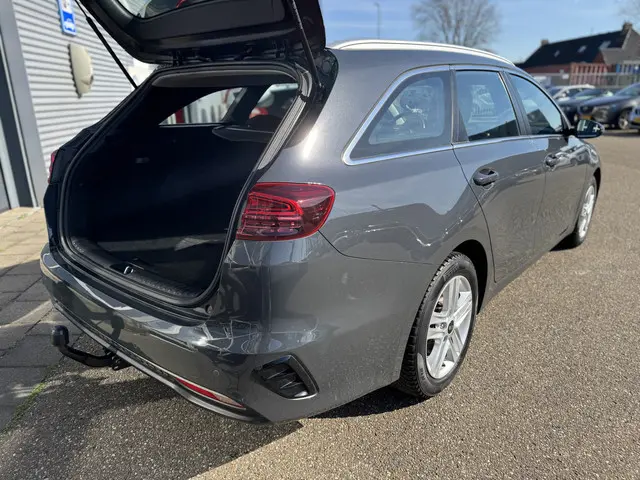 Kia Ceed Sportswagon 1.5 T-GDi DynamicLine 2021 Benzine 10