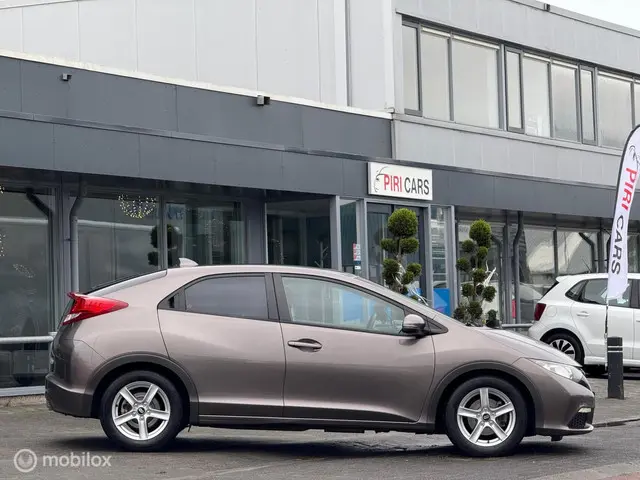 Honda Civic 1.8 Comfort 2012 Benzine 7