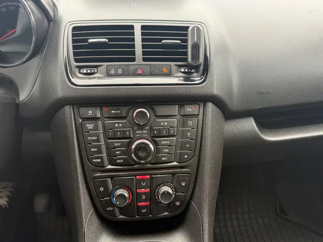 Opel Meriva 1.4 Cosmo 2013 Benzine 21
