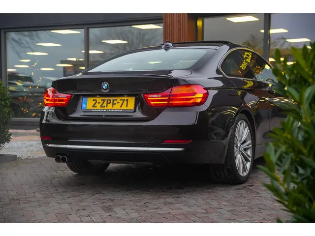 BMW 4 Serie Coupé 428i High Executive 2015 Benzine 11