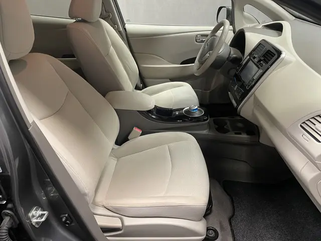 Nissan Leaf Acenta 24 kWh 2014 Elektrisch 7
