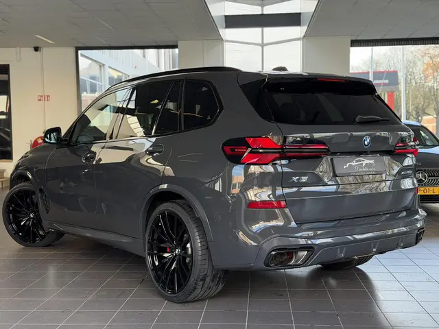 BMW X5 xDrive50e 2023 Hybride Benzine 12