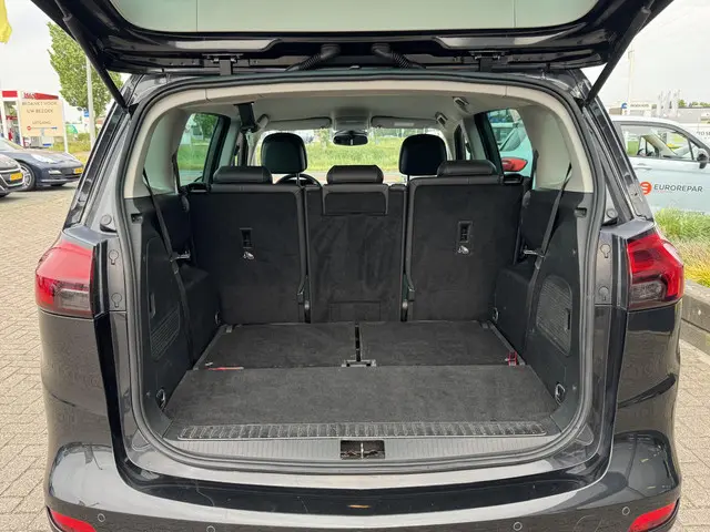Opel Zafira Tourer 1.4 Business Edition 7p. 2012 Benzine 7