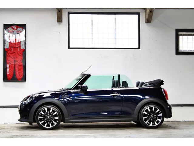 MINI Cooper Cabrio Mini 1.5 MINI Yours 2022 Benzine