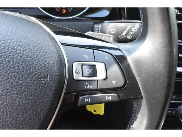 Volkswagen Golf 1.2 TSI Highline 2013 Benzine 23