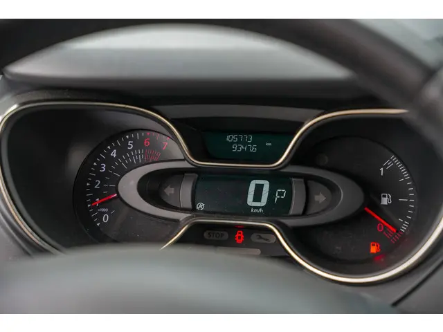 Renault Captur 1.3 TCe Intens 2019 Benzine 19