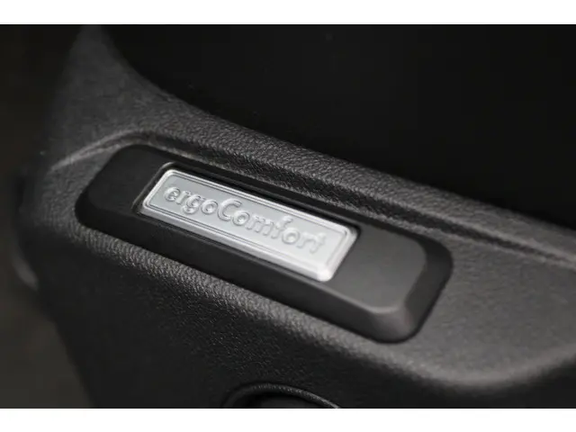 Volkswagen Caddy Cargo 2.0 TDI DSG Comfort 2021 Diesel 11