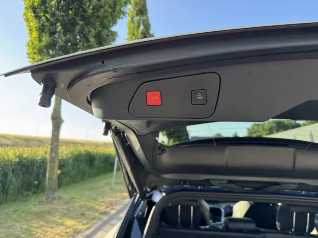 Peugeot 3008 1.6 HYbrid GT P.Bns 2021 Hybride Benzine 22