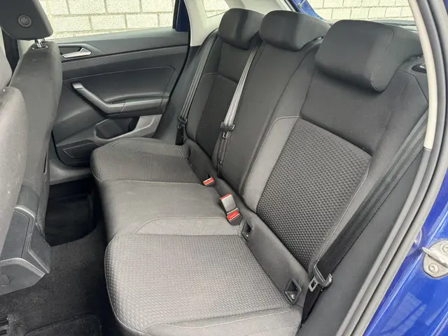 Volkswagen Polo 1.0 TSI Comfortline 2018 Benzine 8