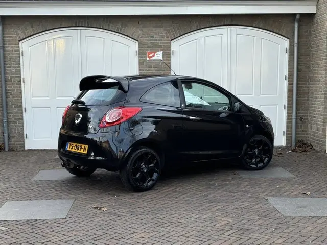 Ford Ka 1.2 Style start/stop 2014 Benzine 2