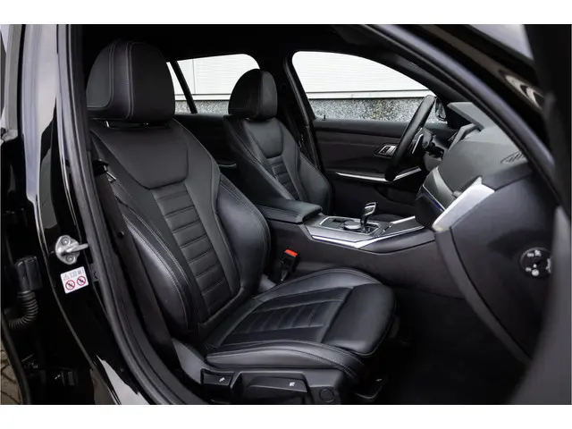 BMW 3 Serie Touring 320i M Sport High Ex 2021 Benzine 6