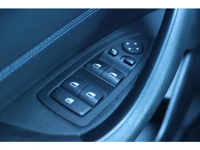 BMW X2 SDRIVE20I HIGH EXECUTIVE M-SPORT 2018 Benzine 23