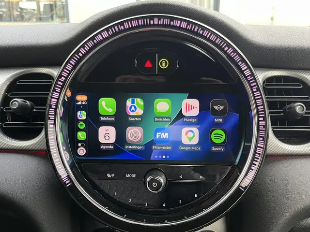 MINI Cooper Cabrio 2.0 John Works Chili 2017 Benzine 90