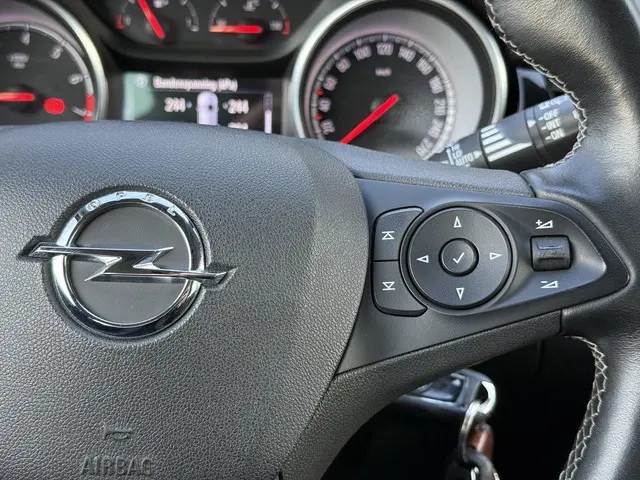 Opel Astra Sports Tourer 1.4 Innovation 2018 Benzine 18