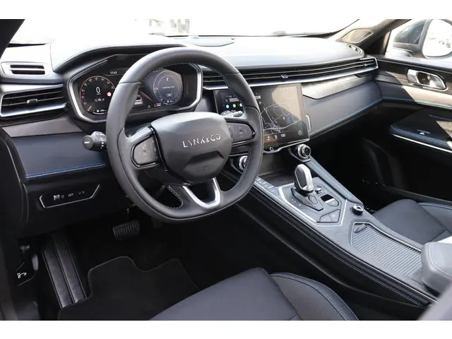 Lynk & Co 01 1.5 2024 Hybride Benzine 5