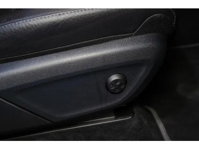 Mercedes-Benz GLE 350 e 4MATIC 2022 Hybride Benzine 38