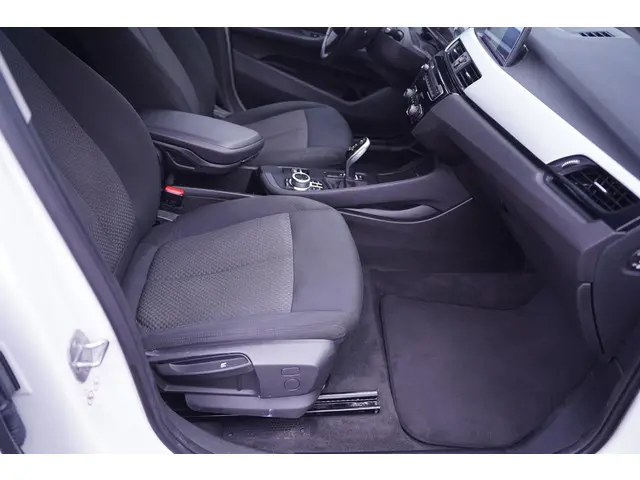BMW X1 sDrive18i Edition 2019 Benzine 30