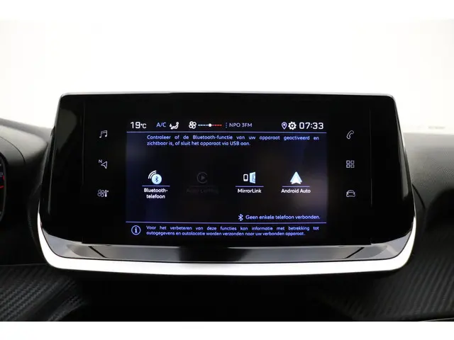 Peugeot 2008 1.2 PureTech Active 2021 Benzine 22