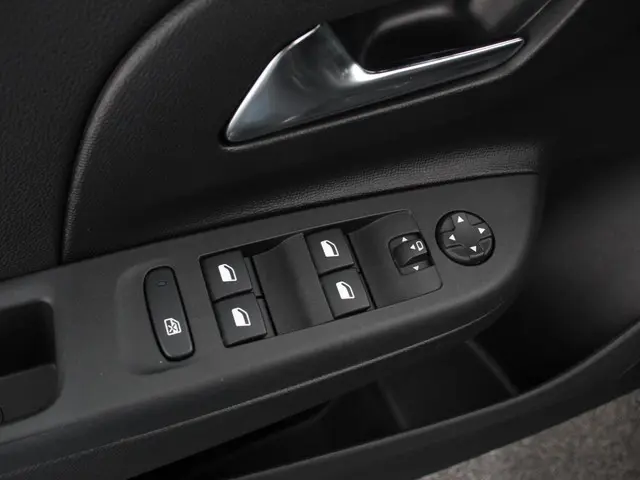 Opel Corsa 1.2 Turbo Automaat GS Line 2024 Benzine 11