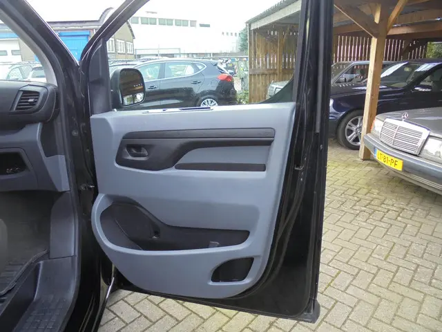 Opel Vivaro 2.0 CDTI L3H1 Edition Nette auto 2020 Diesel 29