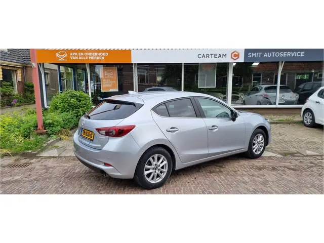 Mazda 3 2.0 SkyActiv-G 120 SkyLease+ 2018 Benzine 45