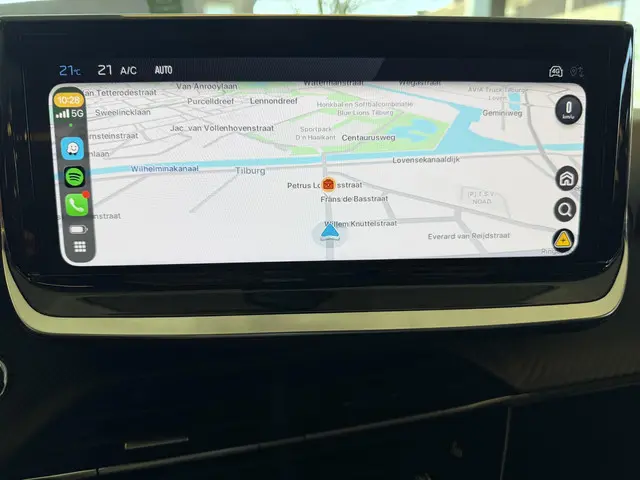 Peugeot 208 1.2 PureTech 100 Allure 2024 Benzine 11