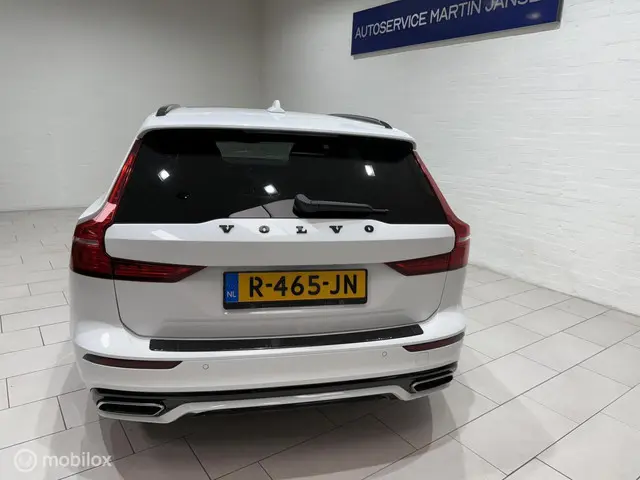 Volvo V60 2.0 T5 R-Design Car-Play 2019 Benzine 8