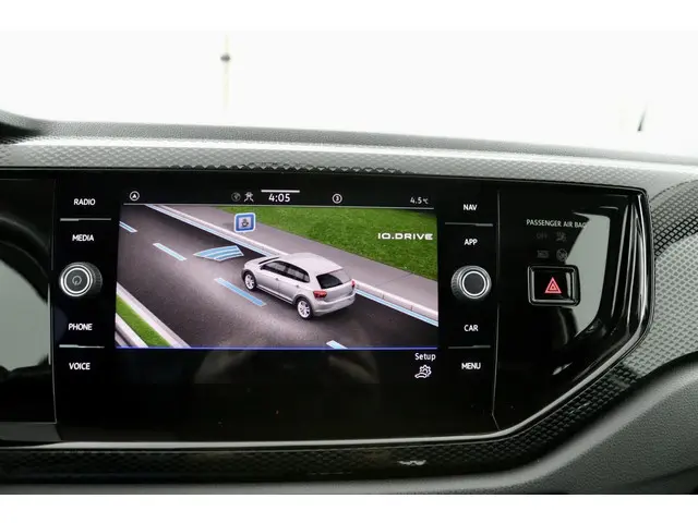 Volkswagen Polo 1.0 TSI Life antraciet 2023 Benzine 20