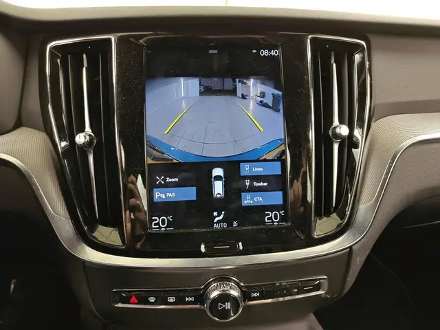 Volvo V60 2.0 B3 R-Design 2021 Benzine 6