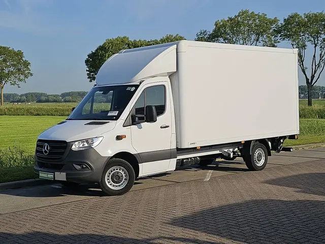 Mercedes-Benz Sprinter 317 2024 Diesel 2