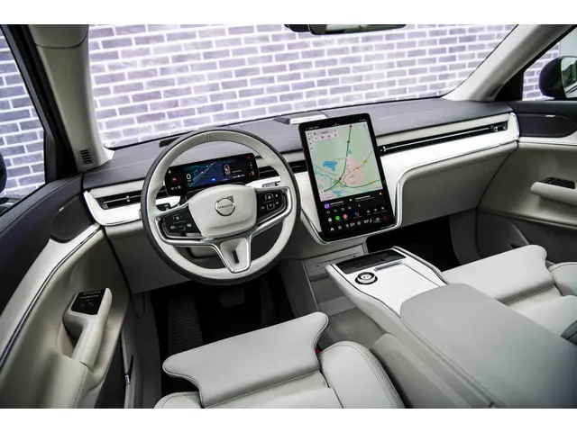 Volvo EX90 Single Motor Plus 7p. 104 kWh 2025 Elektrisch 11